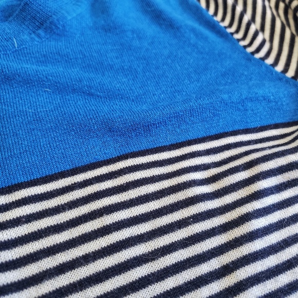 3/$25 Gap stripes color block sweater - Picture 3 of 3